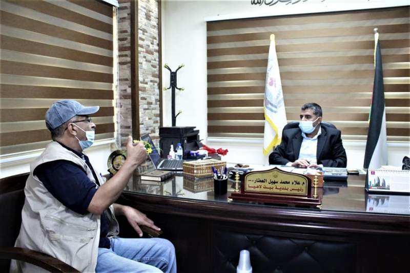 رئيس بلدية بيت لاهيا "م.علاء العطار" يستقبل وفدا من إتحاد لجان العمل الزراعي